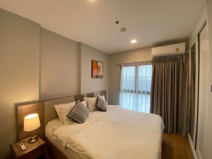 Modern Style Room With Sky Pool 古城边天际泳池公寓 Čiang Mai Exteriér fotografie